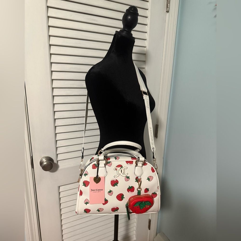 Juicy Couture Exclusive “Sweet and Juicy” Bowler Bag Strawberry Print Crossbody! - Picture 4 of 11